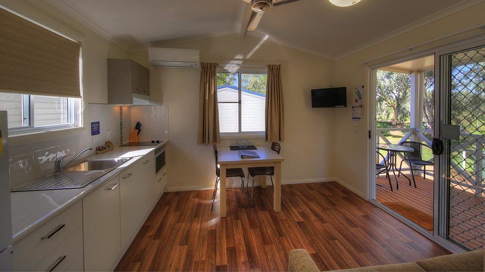 Narrabri Big Sky Caravan Park Экстерьер фото